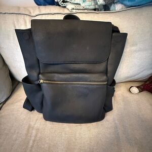 Andar Sydney Black Leather Backpack